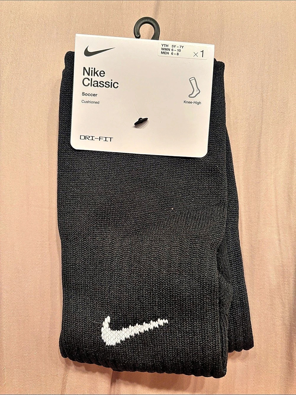 Nike Classic Dri-FIT Athletic Socks Black Medium NWT